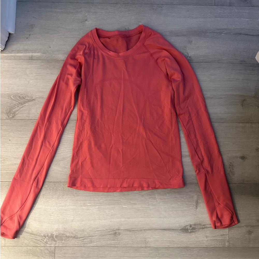 Swiftly tech long sleeve shirt 2.0 race length size 4 guava pink used